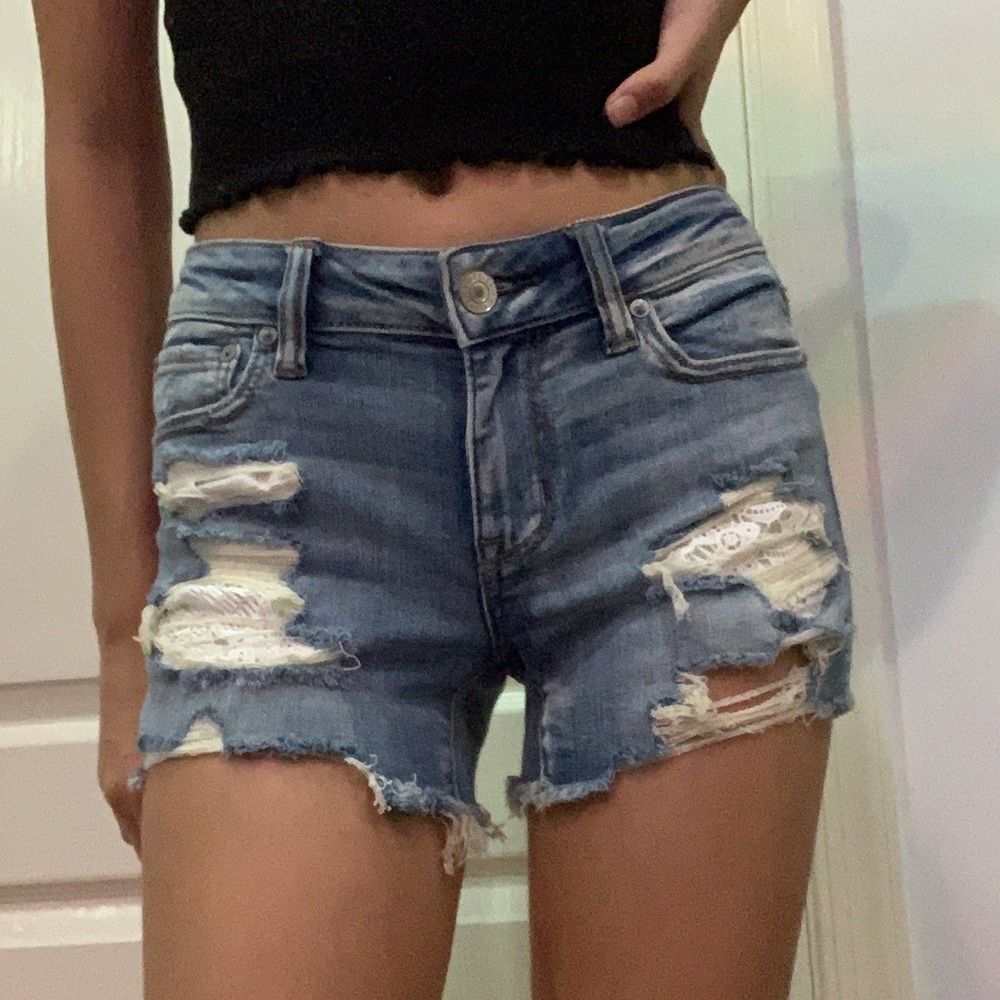 American Eagle Lightwash Jean Shorts - Picture 2 of 7